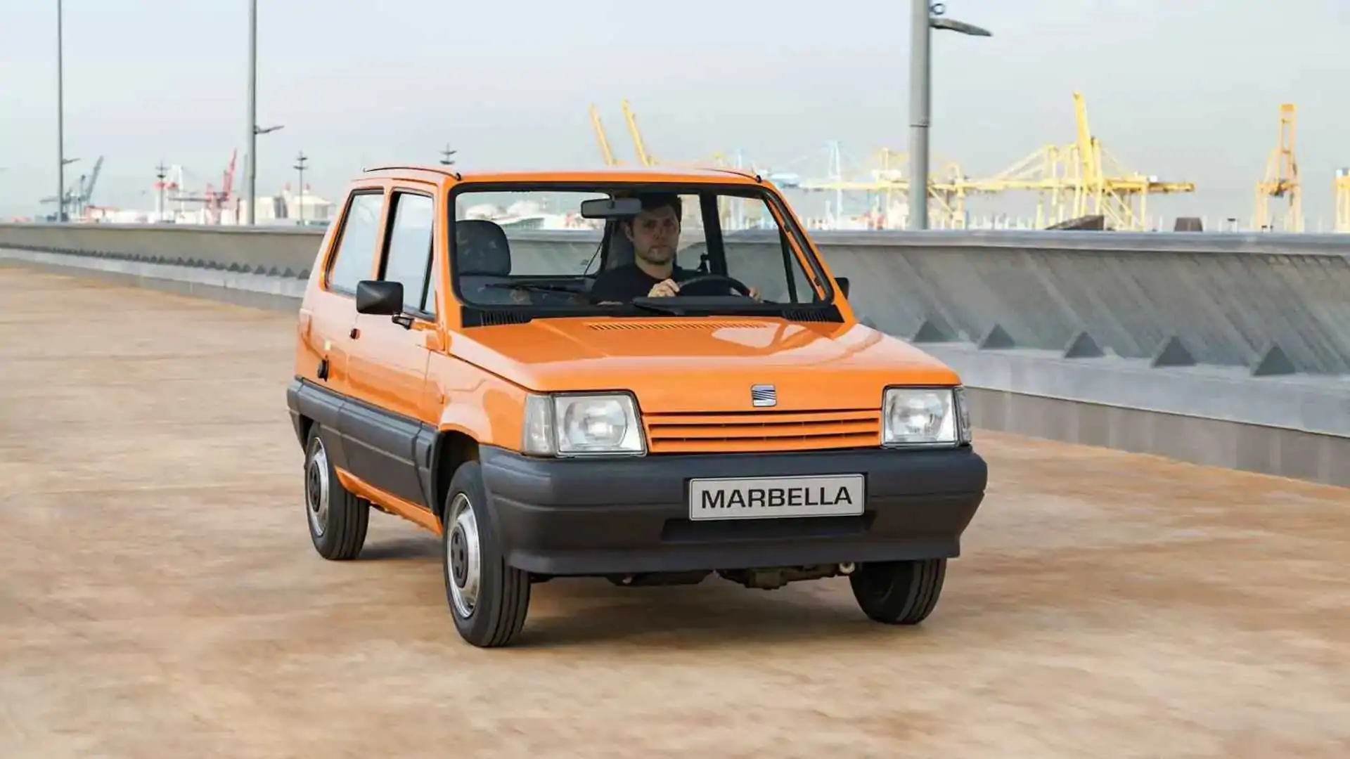 SEAT Marbella naranja